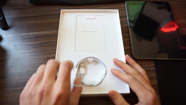 APPLE iPad 9,7" Wi-Fi 32GB - Space Grau (2018) UNBOXING смотреть онлайн