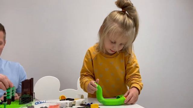 Алексис и ЦВЕТНЫЕ ШАРИКИ в Пружине! Что мы сегодня построили? Как ЭТО у НАС ПОЛУЧИЛОСЬ? смотреть онлайн