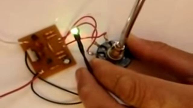 Простой ШИМ регулятор смотреть онлайн