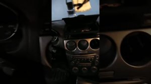 снятие штатной магнитолы на мазда 6   2002 первое поколение