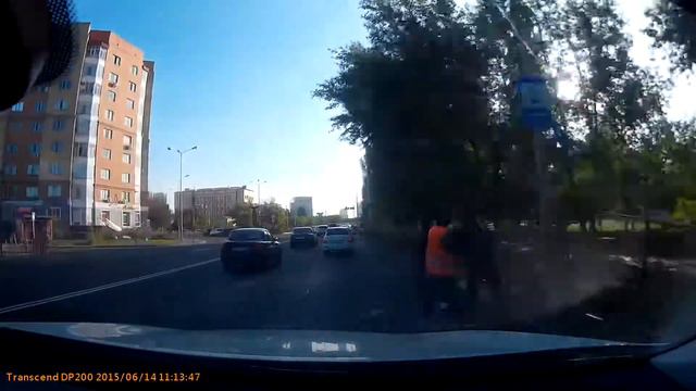 Избежание наезда на человека 28.08.2019 год, время около 8 часов 25 минут смотреть онлайн