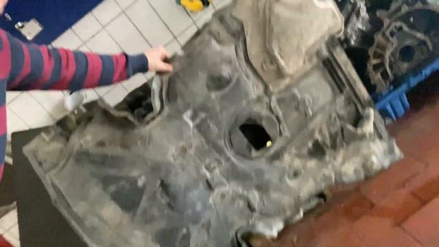 БМВ е90 слив и замена антифриза BMW e90 drain and replace antifreeze coolant level low смотреть онлайн
