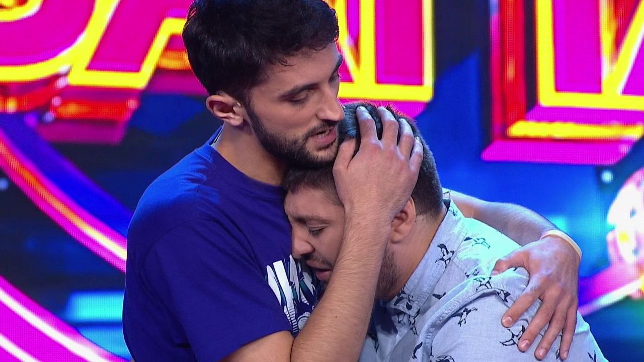 Comedy Баттл. Суперсезон - Дуэт "Лена Кука" (полуфинал) 28.11.2014 смотреть онлайн