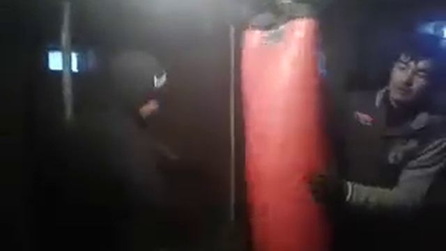 Учитесь как правильно бить грушу смотреть онлайн