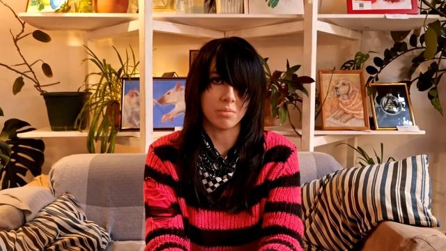 10 глупых вопросов ЭМО В 2023 ГОДУ смотреть онлайн