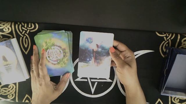 Witchy Review - Spellcasting Oracle Cards Review смотреть онлайн