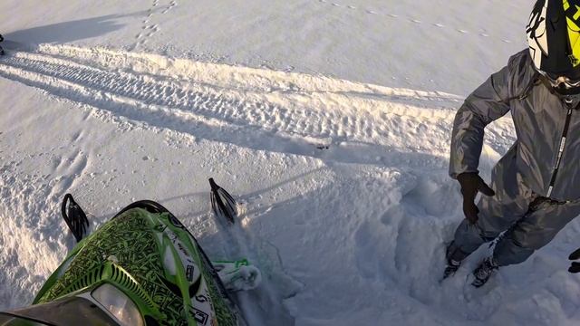 Упал с горного снегохода на скорости 160 км/ч / бесконечные падения !!! смотреть онлайн