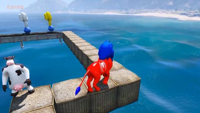 Lion Spider-Man and baby Elephant Jumps Inside a Yellow Pipe смотреть онлайн