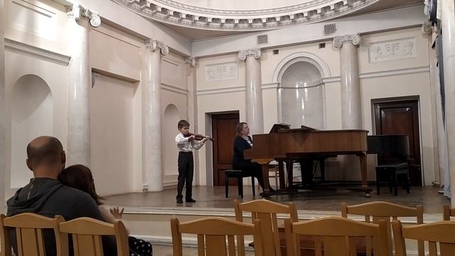 Чайковский П. И. "Неаполитанская песенка". Максимилиан Голубев, 8 лет. Tchaikovsky Neapolitan Song смотреть онлайн