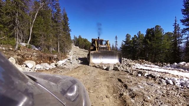 Горная дорога на месторождение дунитов на Иовском плато. смотреть онлайн