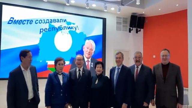 Поздравление Первому Президенту РС (Я) М.Е. Николаеву с 85 летием из Николаев Центра, с.Октемцы смотреть онлайн