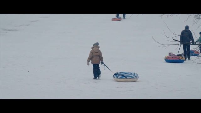 Парк "Кузьминки" Крис и Марк с другом Лешей пошли на горку! смотреть онлайн