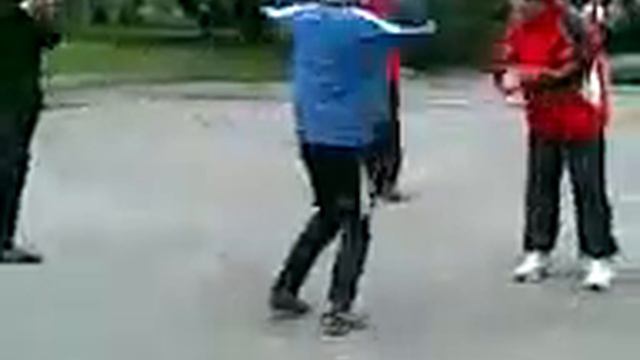 Кавказец танцует смотреть онлайн