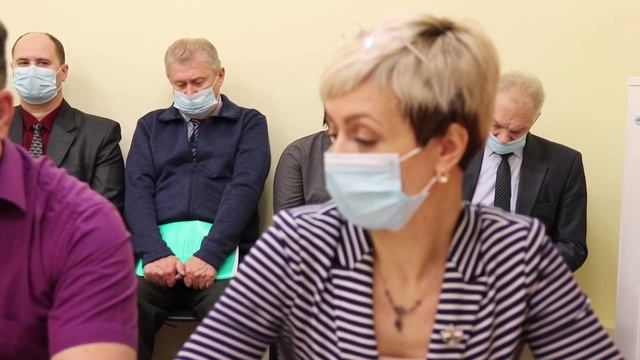 Сегодняшнее планерное совещание в районной администрации началось с минуты молчания смотреть онлайн