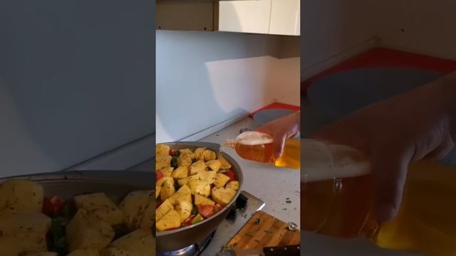 Мясо с овощами в пиве 