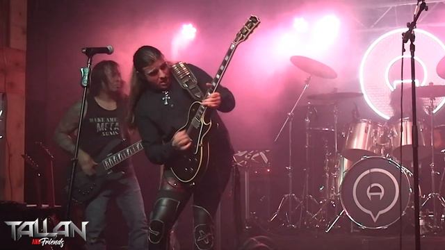 Black Sabbath's Mob Rules смотреть онлайн