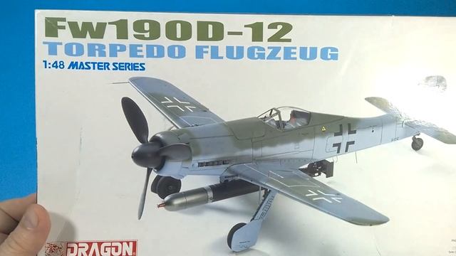 FW190 D-12 Scale 1:48 (Dragon, Kit 5529) обзор  набора 1997года  и  готовой  модели.