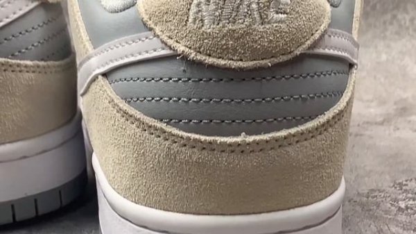 Nike SB Dunk Low Summit White Wolf Grey REAL VS FAKE