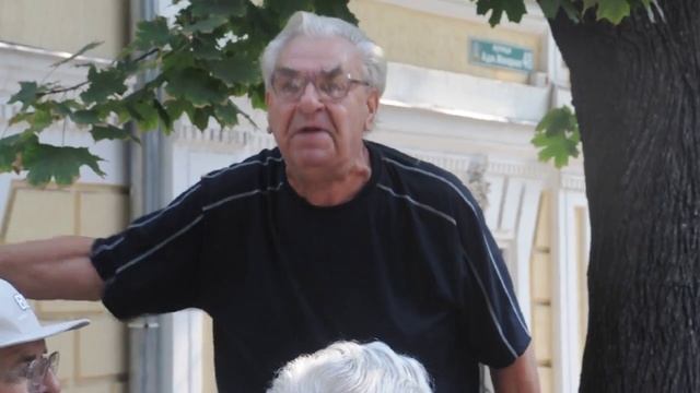 Видео ПН: "Они готовы нас сожрать, чтоб свой напхать живот"-стих обманутого вкладчика смотреть онлайн