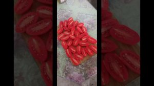 Томат выращенный из своих семян  и взятых из гибрида Джек пот