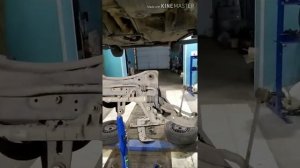 ниссан тиида ремонт подвески. замена с/б балки.