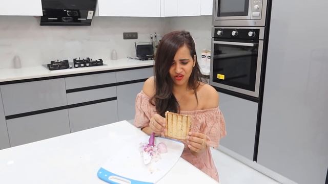 Trying KITCHEN Hacks & Tricks to see if they Work? смотреть онлайн