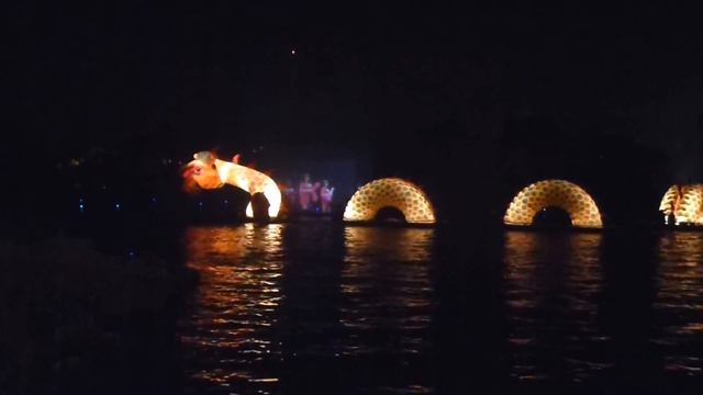 Port Aventura Ночное шоу на воде смотреть онлайн