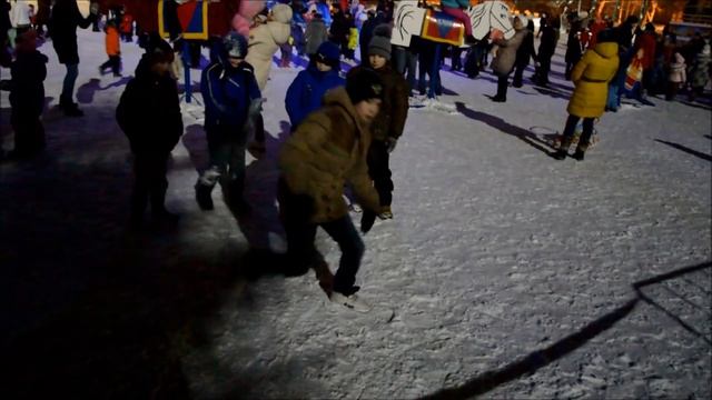 Уличные танцы в Кузнецке. ШОК:) смотреть онлайн