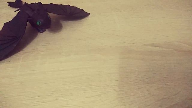 Ночная Фурия из пластилина .