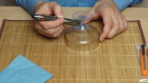 Склейка стеклянной вазы, прозрачное и непрозрачное стекло. УФ-клей и смола. ч.1