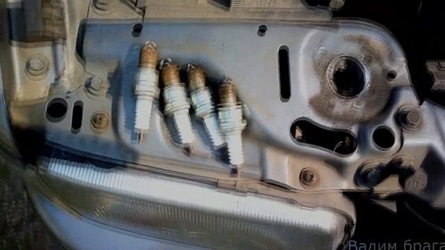АУДИ 80 Б4 ЗАМЕНА СВЕЧЕЙ ЗАЖИГАНИЯ.B4 AUDI 80 REPLACEMENT OF SPARK PLUGS. смотреть онлайн