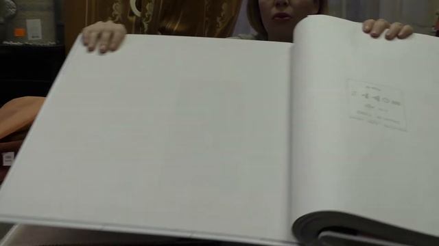 #136. Какие обои выбрать под коралловые шторы? Коралловые шторы в интерьере. Ответы на вопросы смотреть онлайн