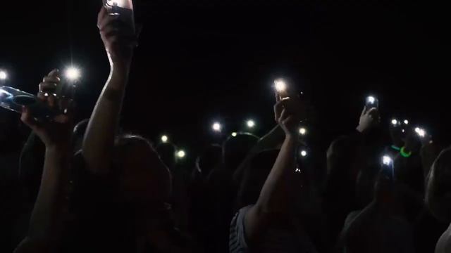 Алоэ Вера — Хочется тебя касаться («Мирные огоньки 2023-2024») смотреть онлайн