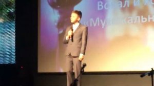 Песня ШКОЛЬНЫЙ КОРАБЛЬ. Поет Сергей Зуев, 10 лет. Москва