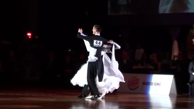 Korea Open 2016 Professional Ballroom Solo Slow Foxtrot Domen Krapez & Natascha Karabey смотреть онлайн