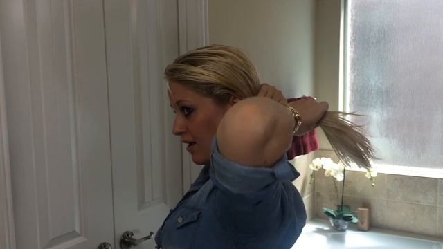 A demonstration of top five ways to use Argan Oil (Moroccan Oil) смотреть онлайн