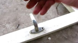 Как выкрутить шуруп с испорченной головкой