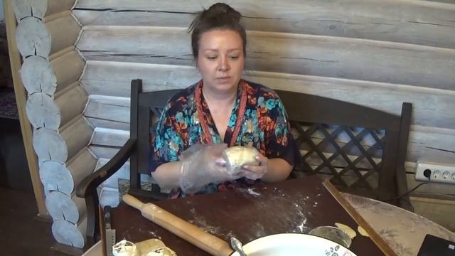 Стряпаю кривые манты! Злая я сегодня. Буду есть манты и худеть. Рецепт моих мантов. Похудею на диет смотреть онлайн