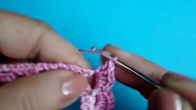 Вязаные крючком цветы How to crochet flower Урок 33 方法かぎ針編みの花へ смотреть онлайн