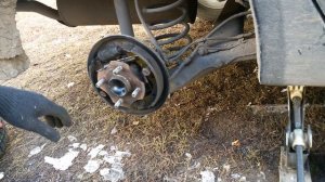 снятие тормозного барабана и регулировка развода колодок джили мк