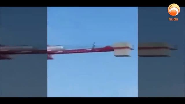 СубханАллах, Мужчина читает намаз(молитва) на строительном кране #Kalidi ILM #HUDATV смотреть онлайн