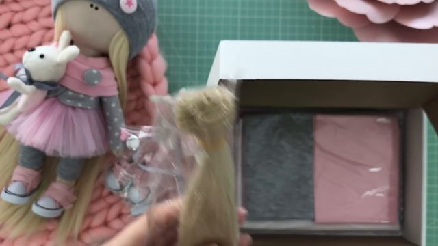 Набор для шитья куклы - текстильная кукла Эмма| Handmade Fabric Toy смотреть онлайн