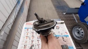 Убираем блокировку задней передачи.