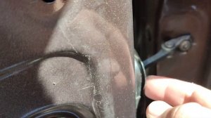 Ограничитель двери щелкает. Renault Scenic 3, Megane 3