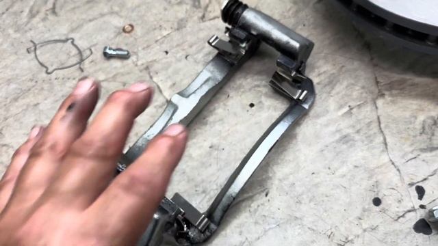 2003 Ford F350 Front Brake Pads and Rotors and Calipers смотреть онлайн