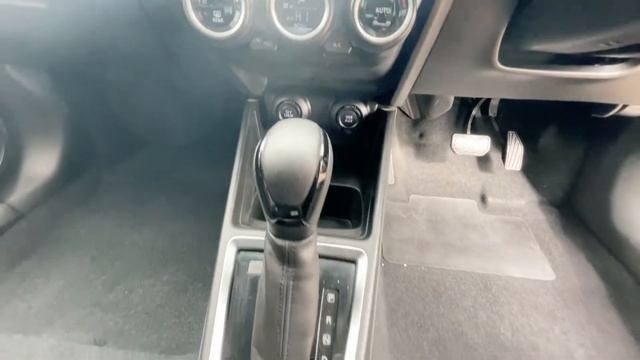 Suzuki Swift 1.0 Boosterjet SZ5 Auto Euro 6 5dr FN19CUA смотреть онлайн