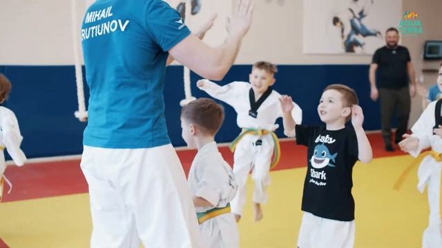 PAPs DAY | Карате. Тхэквондо. Кикбоксинг| Совместная тренировка смотреть онлайн