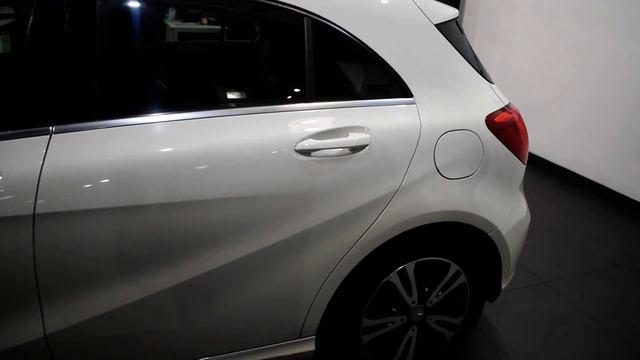 USED MERCEDES-BENZ A-CLASS 1.5 A 180 D SE 5DR 107 BHP смотреть онлайн