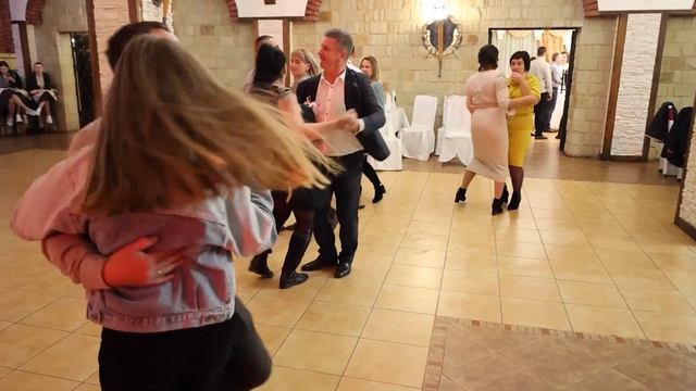 полька на українському весіллі "Ой що ж я по Львові находився" Слухай українське! Музика на весілля смотреть онлайн