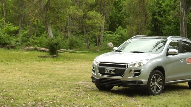 TEST Comparativo: Citroën C4 Y Peugeot 4008